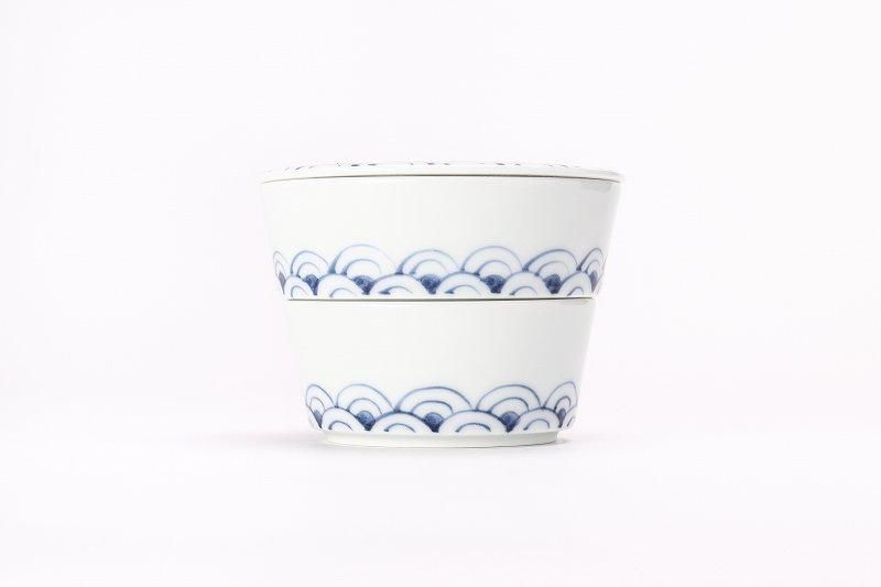 【祝開店！大放出セール開催中】 ☆【20％OFF】アウトレット 染付青海波二段重 - 有田焼の通販 食器