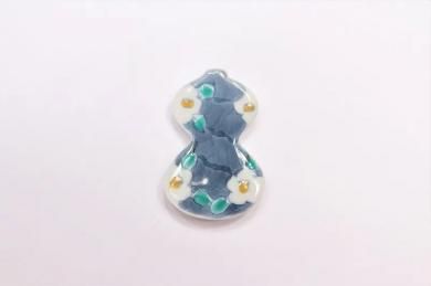 ★【50％OFF】アウトレット　徳七窯　伊万里ひょうたん箸置き　椿(白)