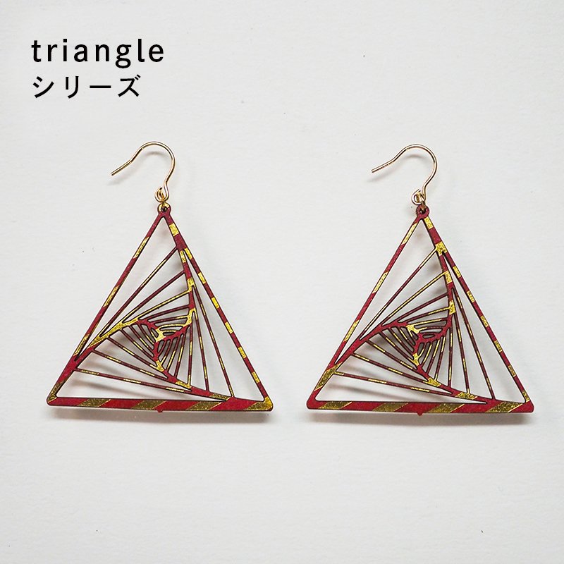 金箔/紙の耳飾り<br>『triangle』