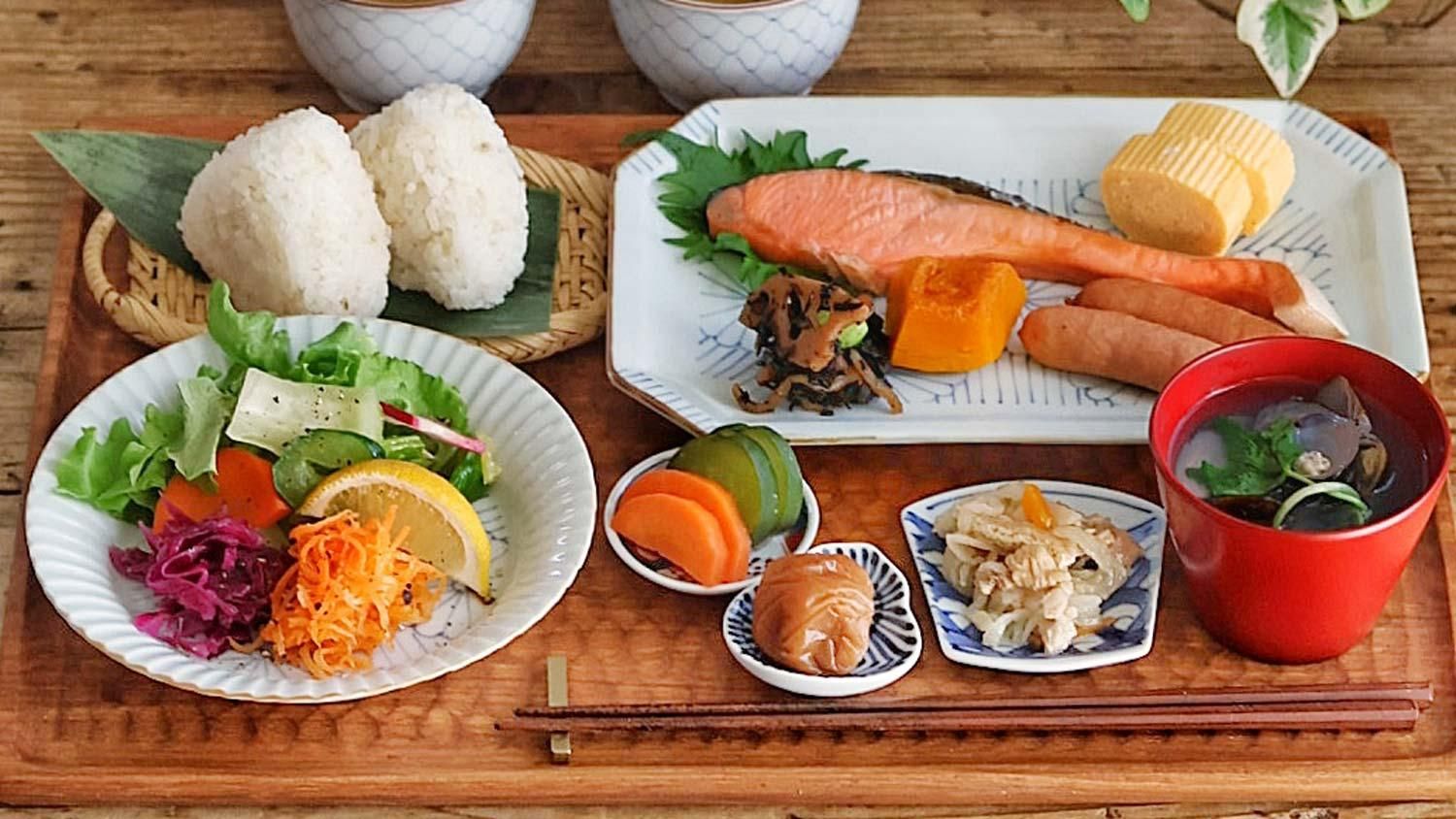 江戸期 古伊万里 四花文染付 六寸皿2枚セット(和食器、中皿)(R