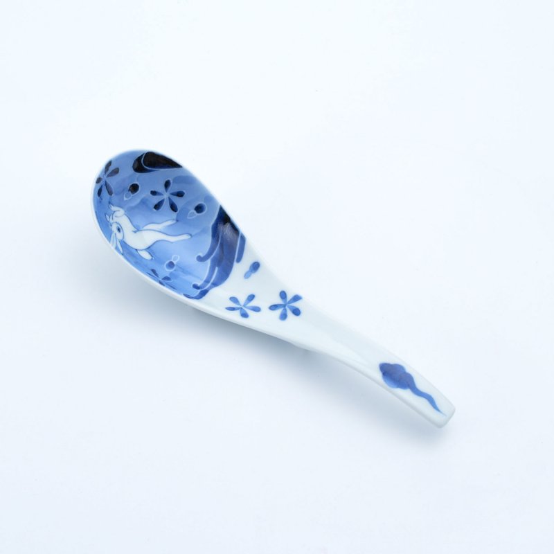 墨弾き波兎 | ラーメン鉢レンゲセット - 有田焼のまるぶんオンライン