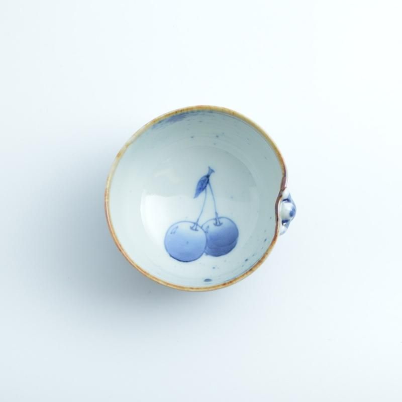 さくらんぼ碗小鉢 | 可愛い食器 - 有田焼のまるぶんオンラインストア