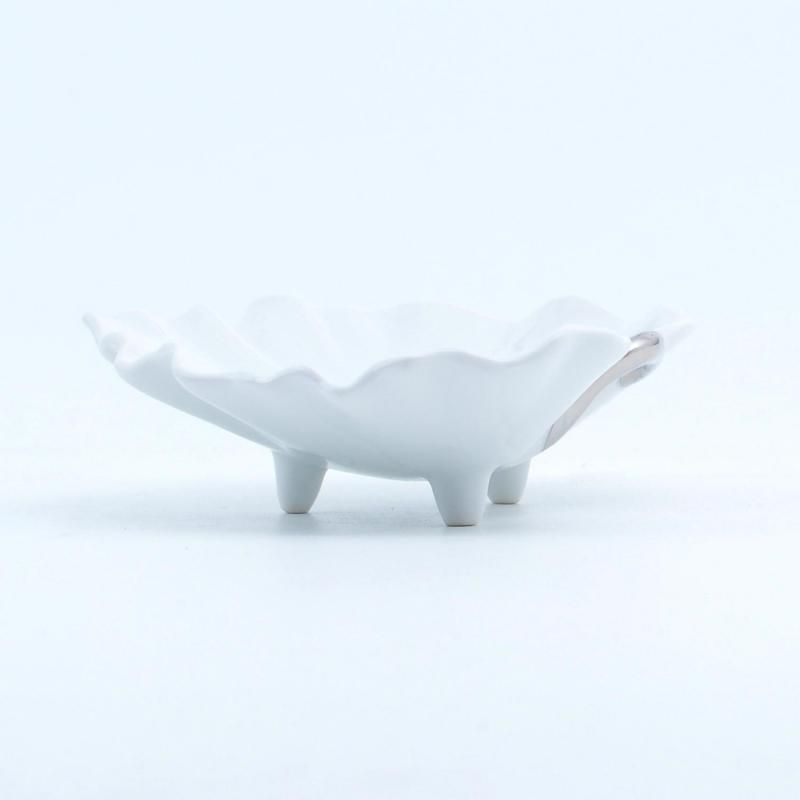 白磁つわ型小付 | 福泉窯 - 有田焼のまるぶんオンラインストア