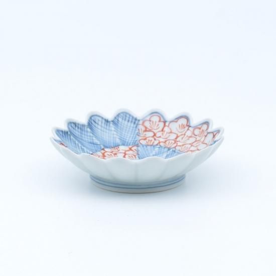 市松花弁紋菊形小皿 | 文青シリーズ - 有田焼のまるぶん