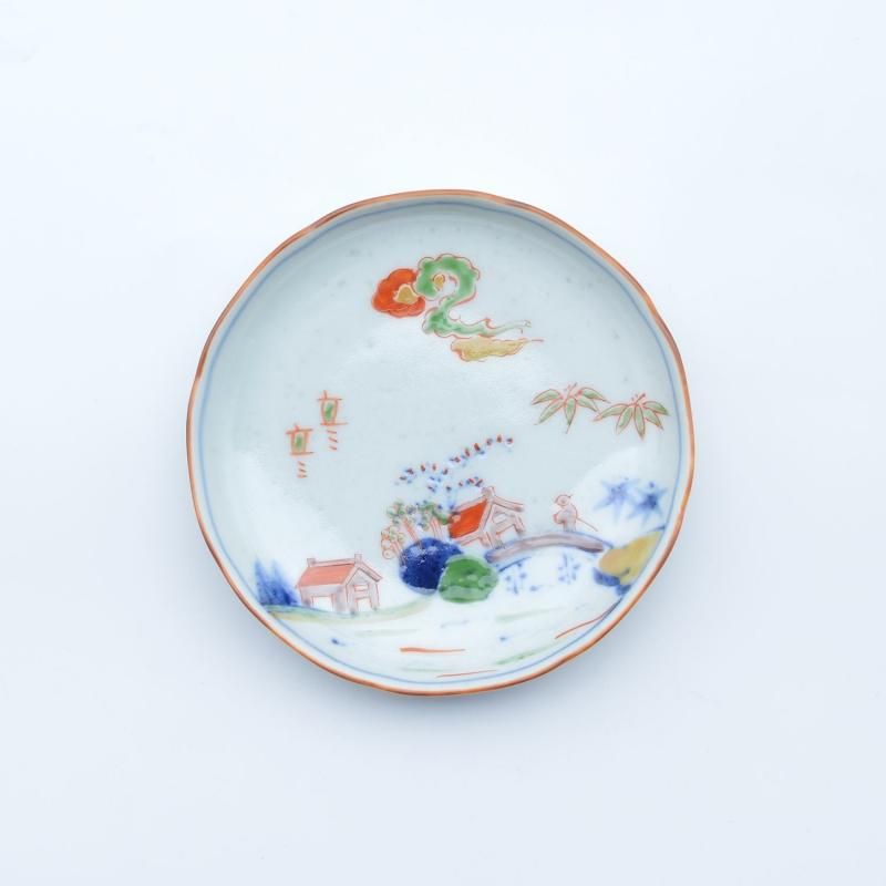 色絵山水4.5寸皿 | 美しい飾り皿 - 有田焼のまるぶんオンライン 色絵山水4.5寸皿 | 美しい飾り皿 - 有田焼のまるぶんオンライン
