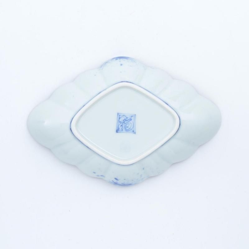 流水花 菱型菊割向付 | 和食器 - 有田焼のまるぶんオンライン