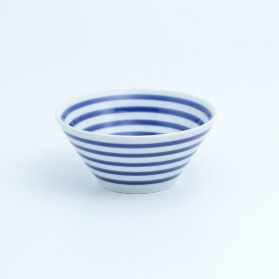 チャイニー　クニエダヤスエ　有田焼花柄サラダボールのような鉢　小皿セット売り チャイニーCHinEE 鉢 深鉢 中鉢 1点 クニエダヤスエさん - メルカリ