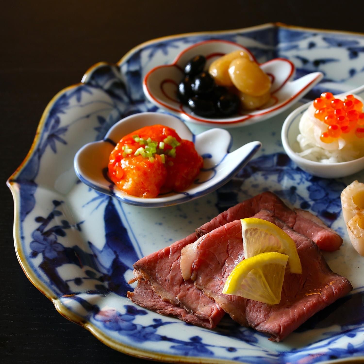 輪花プレート | 竹林梅林 - 有田焼のまるぶんオンラインストア