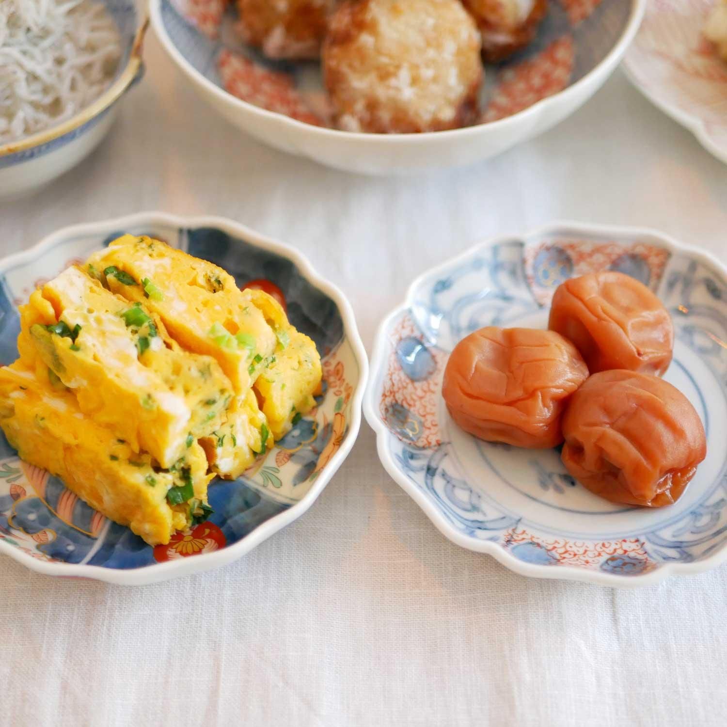 色絵兎 小皿 | 文青シリーズ - 有田焼のまるぶんオンライン