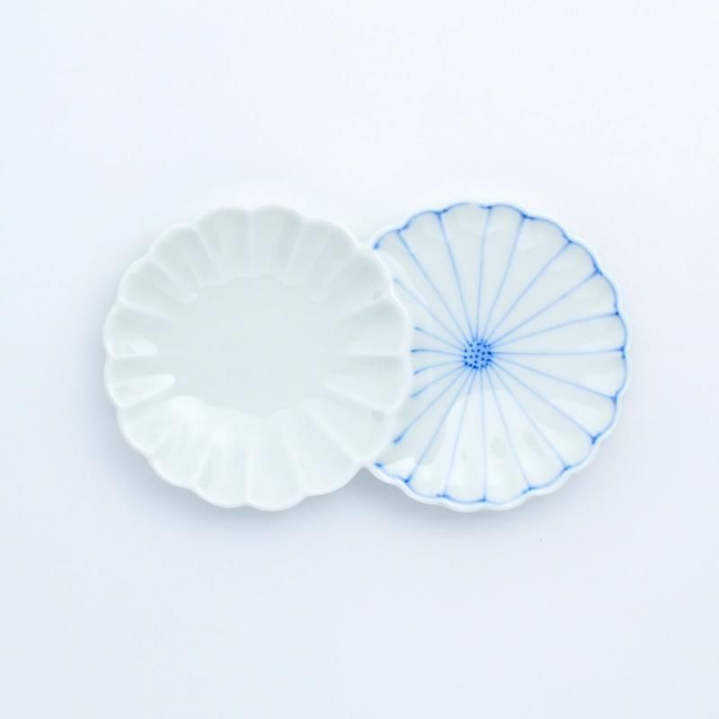 菊割 小分菊皿 | 磁器製ディップ皿 - 有田焼のまるぶん