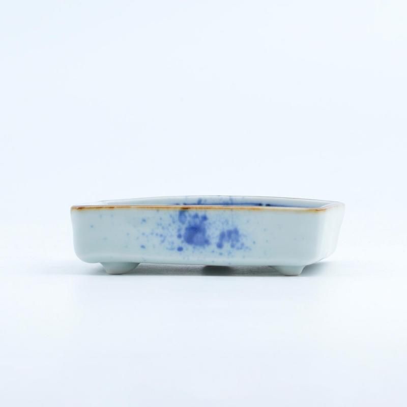 唐草重ね丸紋三つ足皿 | 福泉窯の器 - 有田焼のまるぶんオンライン