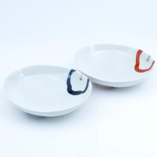 有田焼　陶祥窯　蓋付き煮物椀 赤と青の花模様 2個セット 有田焼 陶祥窯 蓋付き煮物椀 赤と青の花模様 2個