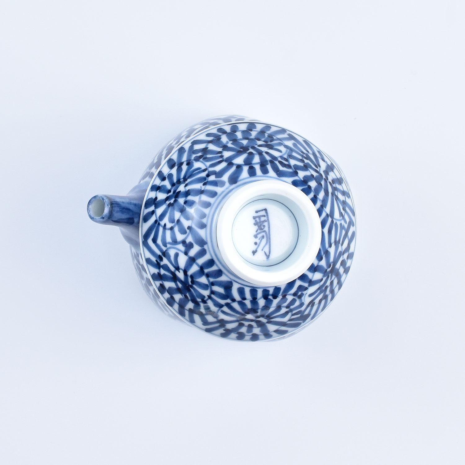 蛸唐草 徳利 | 二口燗の磁器 - 有田焼のまるぶんオンライン