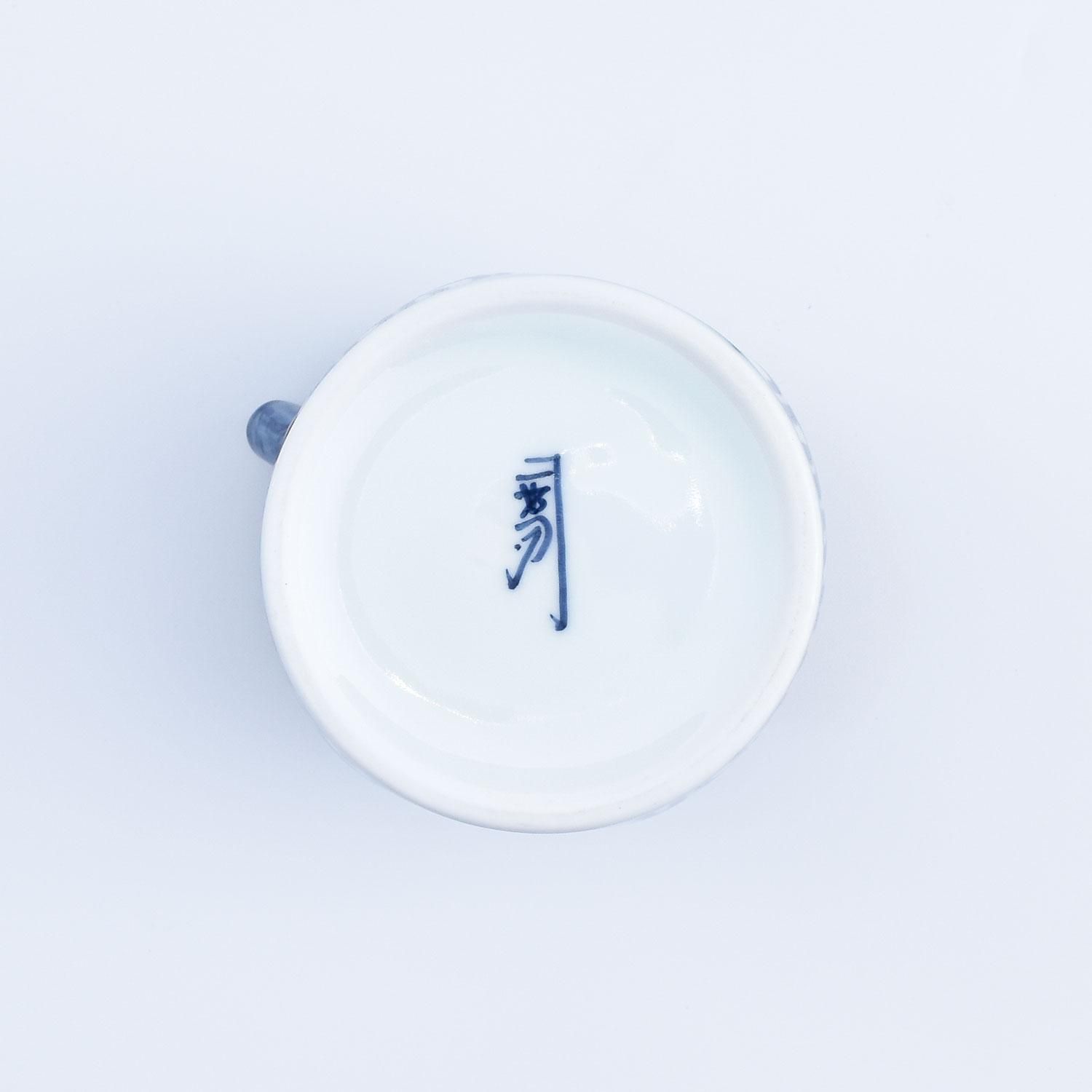 蛸唐草 徳利 | 二口燗の磁器 - 有田焼のまるぶんオンラインストア