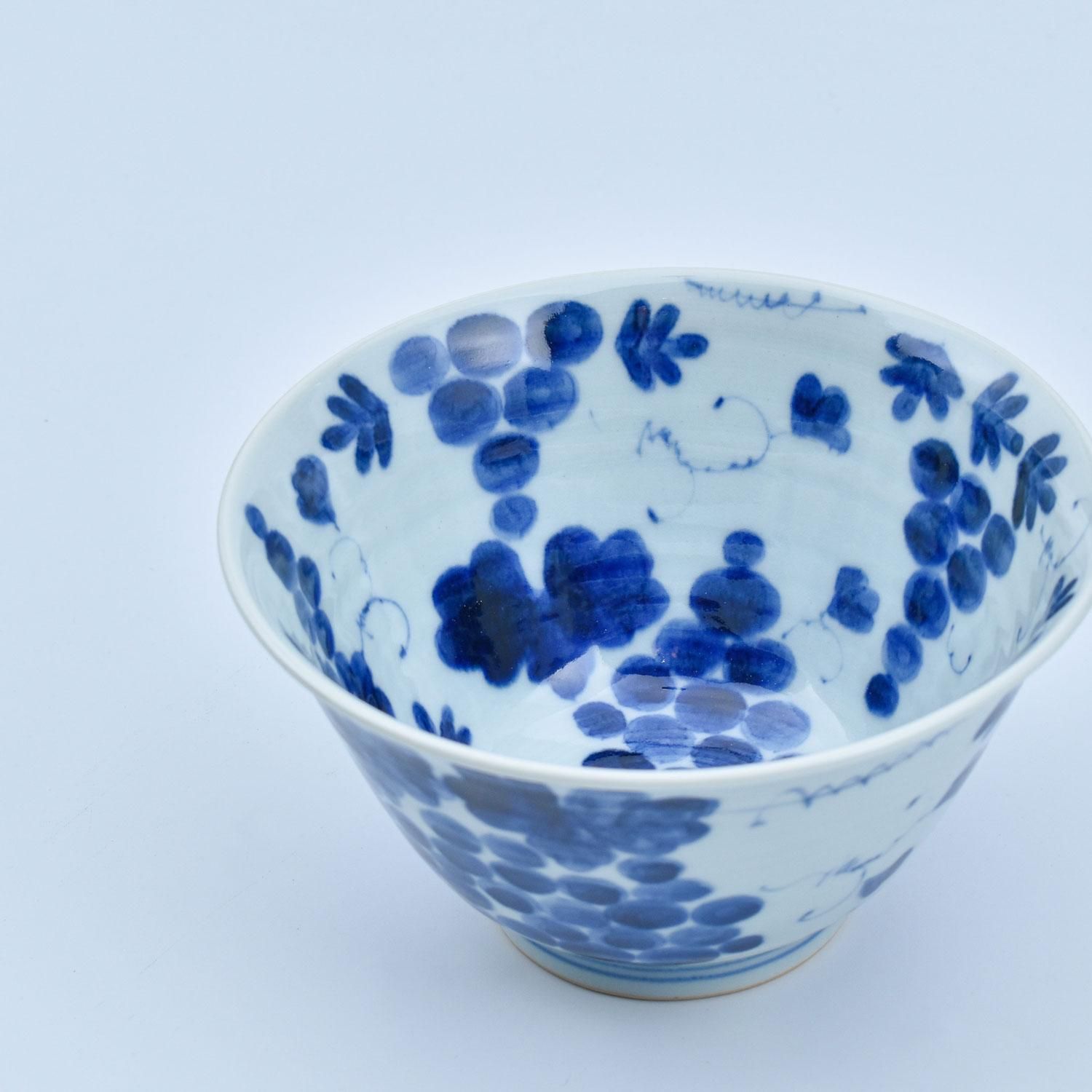 ぶどう 端反深丼 | 手作り陶器 - 有田焼のまるぶんオンラインストア