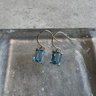 専用【D】高品質水晶とアイオライト 金箔のトリプレットロゼンジカービングピアス ◇レア形状！◇超金運UP！シトリン＆ファントム◇縁起の良い
