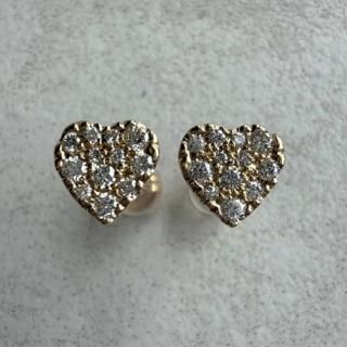  K18 heart diamond pave pierce 