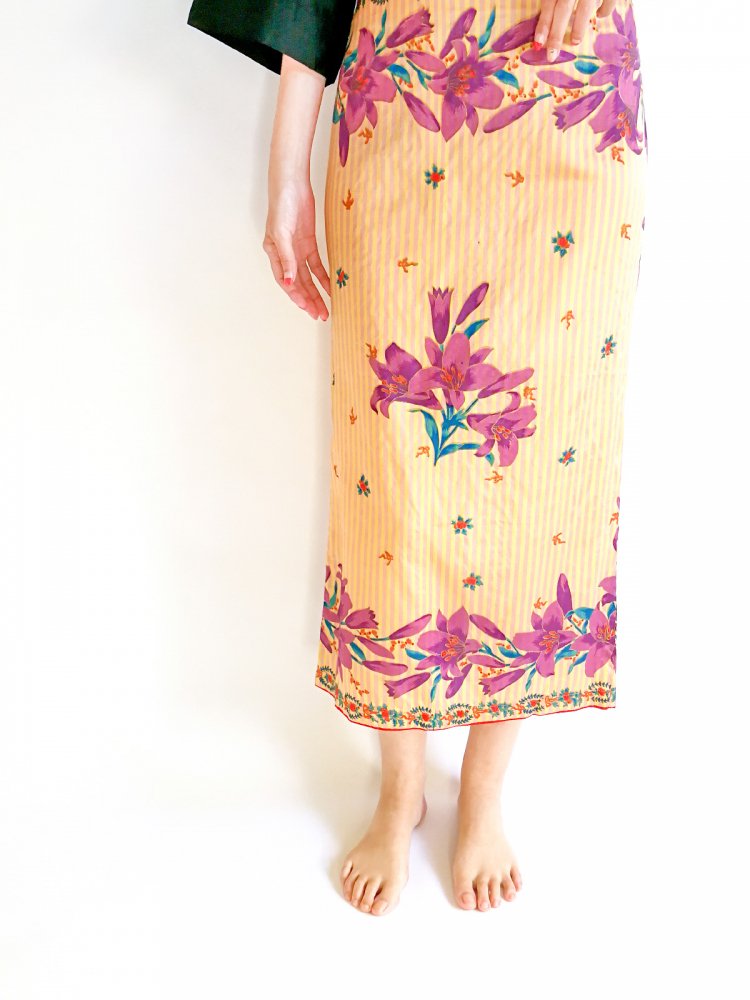Pencil Skirt / lilly
