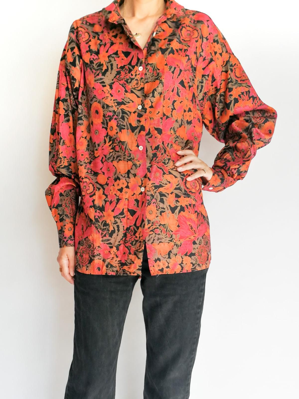 Boy's Shirts / black flower