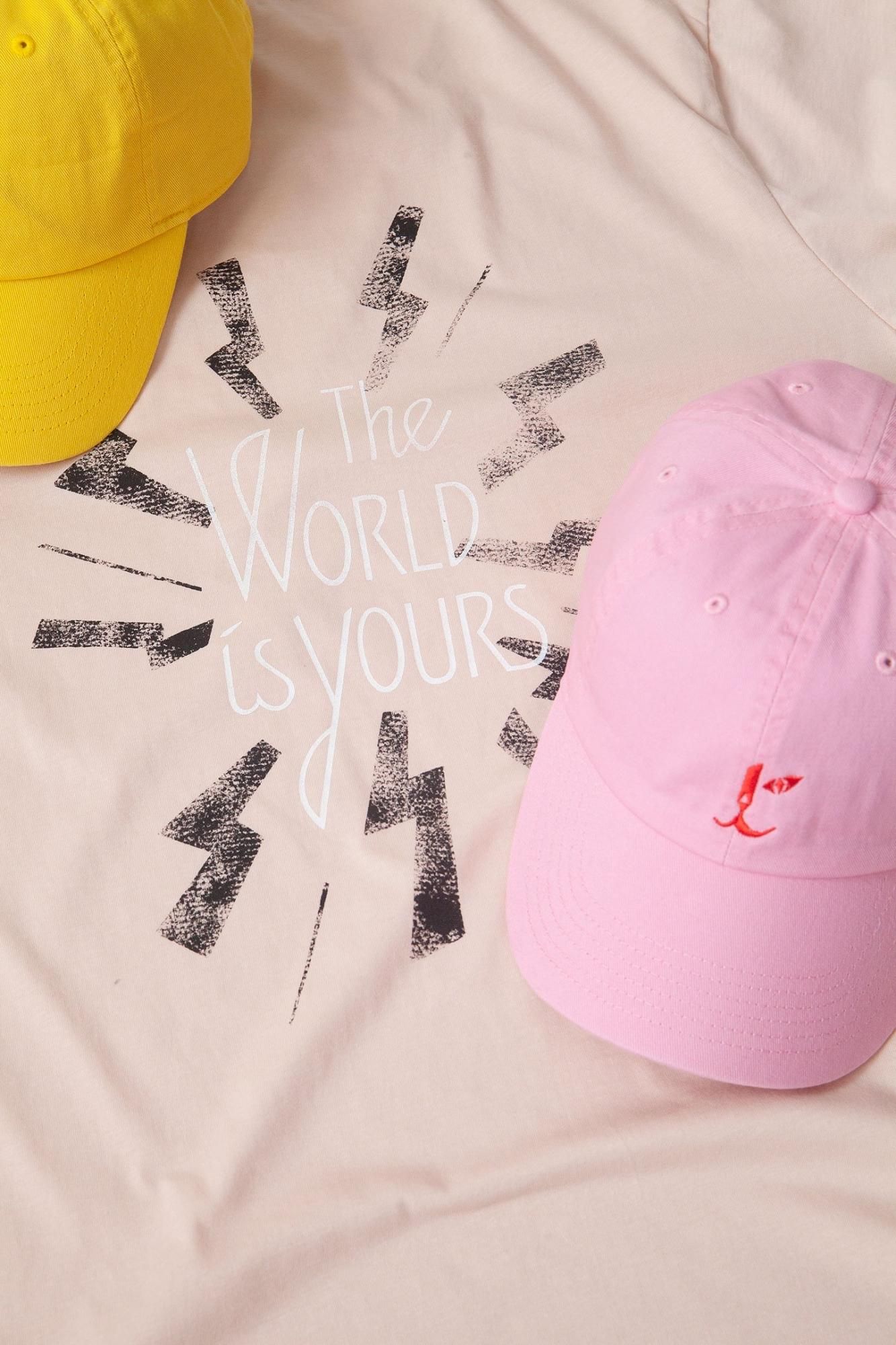 Graphic T-shirtCapåȡ / peachʿ̸