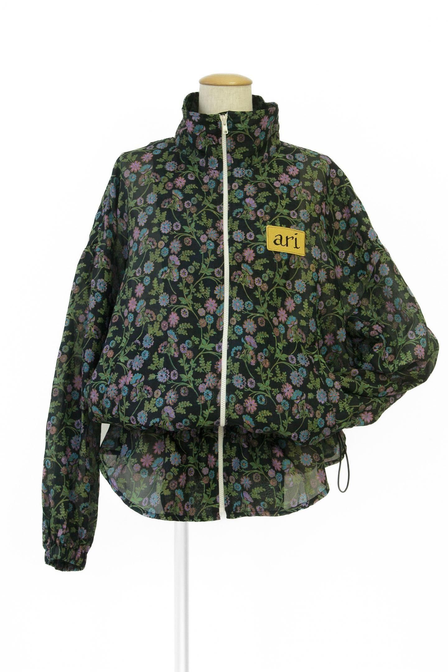 Puffy Jacket / black flower