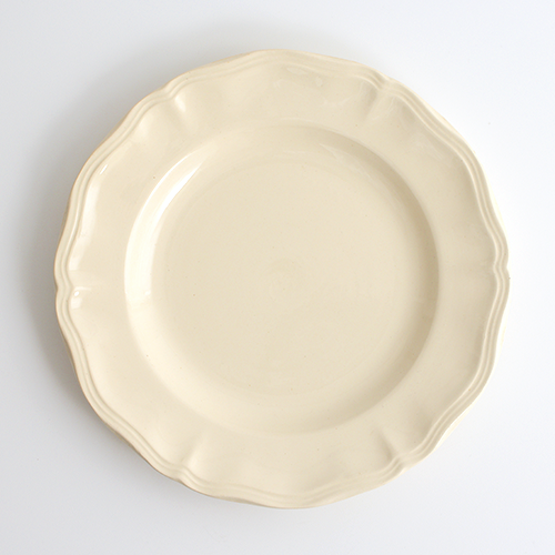 <img class='new_mark_img1' src='https://img.shop-pro.jp/img/new/icons14.gif' style='border:none;display:inline;margin:0px;padding:0px;width:auto;' />SarregueminesIvoire۲֥ץ졼24.5cm_A/륰ߥ