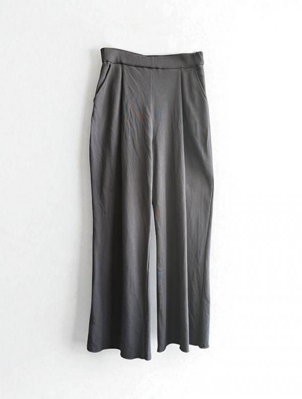<img class='new_mark_img1' src='https://img.shop-pro.jp/img/new/icons8.gif' style='border:none;display:inline;margin:0px;padding:0px;width:auto;' />MIDIUMISOLID for Ladies ߥǥߥå sweat tuck flare pants åȥåե쥢ѥ