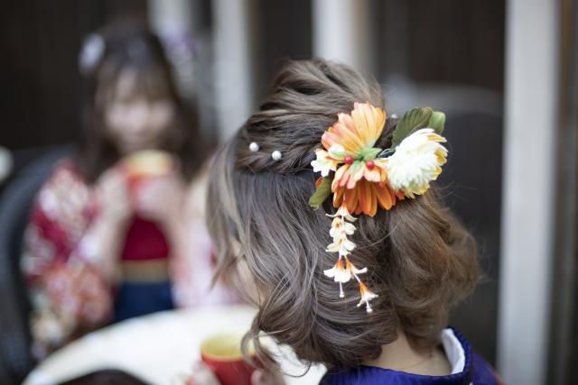 成人式後の同窓会の服装は何を着ていく?ヘアセット
