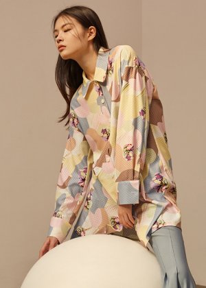 <img class='new_mark_img1' src='https://img.shop-pro.jp/img/new/icons16.gif' style='border:none;display:inline;margin:0px;padding:0px;width:auto;' />flower blouse dress