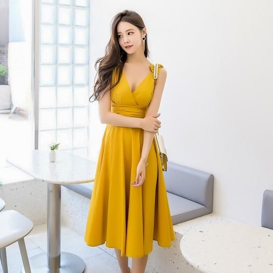 ワンピース 夏 ディープv ウエストマーク ワンピ ワンピース セクシー Sexy 大人 フレア 無地 おしゃれ 大人可愛い 肌見せ 夏 ノースリーブ 袖なし リゾート気分 旅行 韓国プチプラファッション専門店 Leaflower リーフラワー