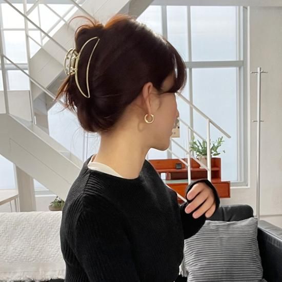 ヘアアクセ ヘアクリップ 大きめ シンプル 韓国アクセ ゴールド シルバー ヘアアクセ ヘアクリップ 韓国 ファッション ヘアアクセサリー バンス クリップ ヘアアクセ ヘアクリップ 大きめ シンプル 韓国プチプラファッション専門店 Leaflower リーフラワー