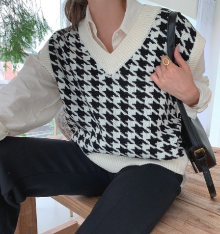 ベスト レディース ニットベスト 千鳥格子 柄 Vネック セーター トップス ゆったり ショート丈ベスト ニットベスト ジレ 重ね着 トップス オフィス カジュアル 秋 冬 おしゃれ シンプル 新作 - プチプラ韓国ファッション 可愛いお呼ばれワンピース プチプラオルチャンワンピース通販|