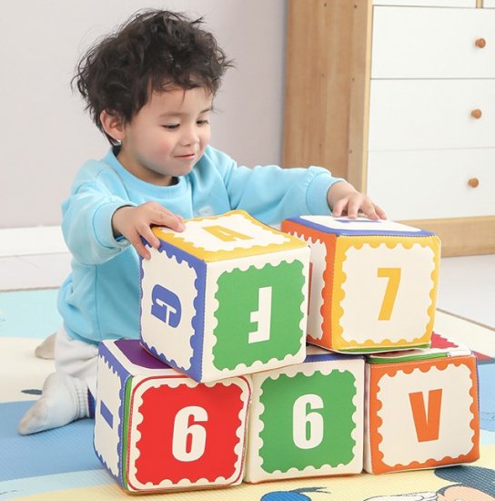 ブロックおもちゃ 誕生日 1歳 男 子供 室内 遊び おもちゃ 3歳
