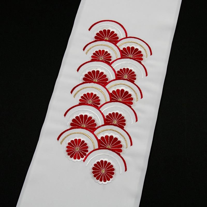特選　きれい色の【長襦袢】　華やかな【刺繍】の【半衿】付き　【未使用品】です 楽天市場】衿元華やか 高級花丸刺繍 半衿 正絹 刺繍衿 加藤萬