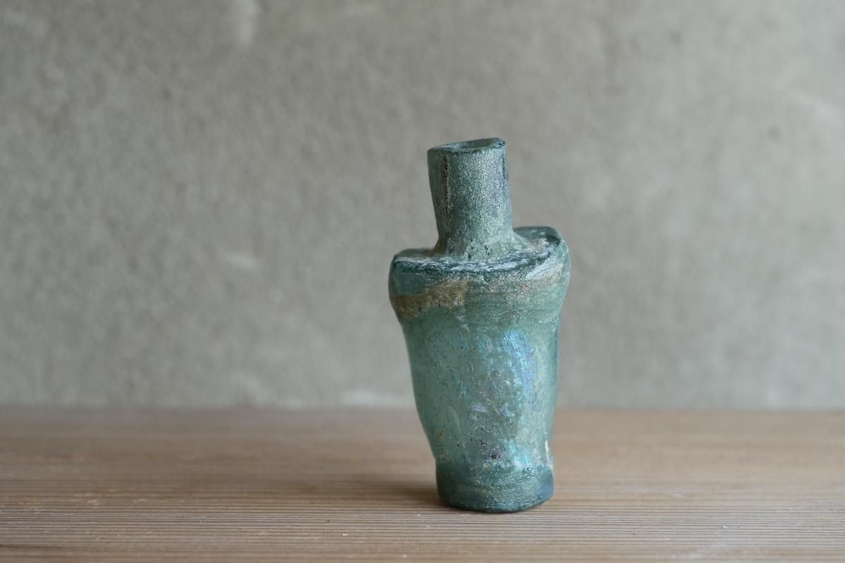 ちょっとした作品 ローマンガラス小壺 - 夜噺骨董談義