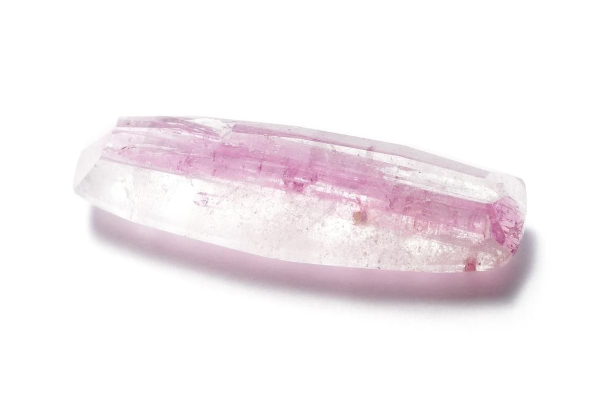 ピンクトルマリンインクォーツ,美しいインクルージョンの鉱物図鑑