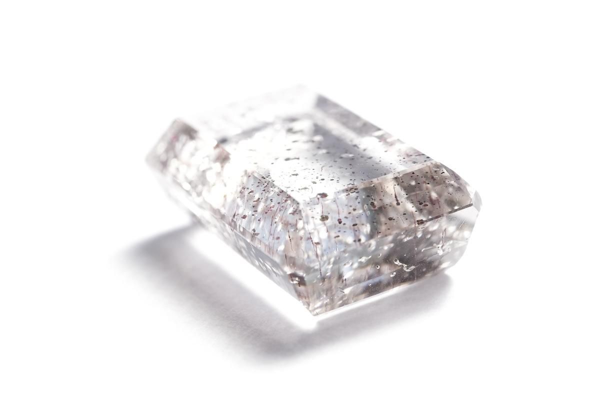 ピンクファイヤークォーツ,美しいインクルージョンの鉱物図鑑