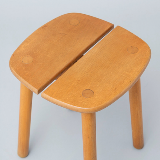 Grain de Café” Stool - NICK WHITE Grain de Café” Stool - NICK WHITE