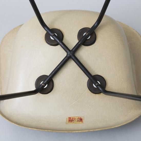 Eames Arm Shell / Eiffel Base (DAX) 2nd Model - NICK WHITE