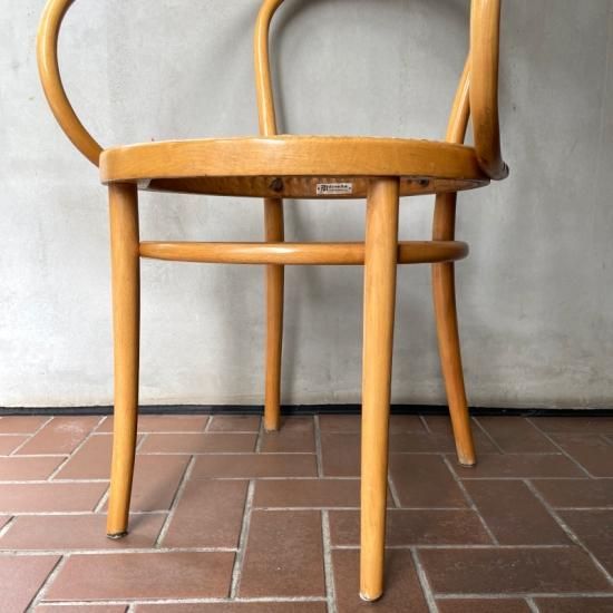 B9 / 209 Arm Chair (A) - NICK WHITE B9 / 209 Arm Chair (A) - NICK WHITE