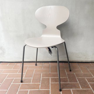 Ant Chair #3101 / Deep Clay x Warm Graphite