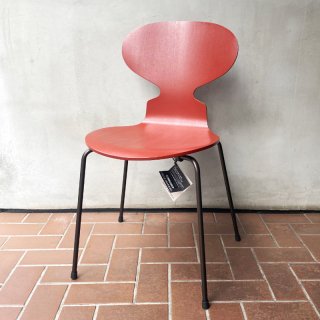 Ant Chair #3101 / Venetian Red x Brown Bronze