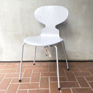 Ant Chair #3101 / Nine Grey x Nine Grey