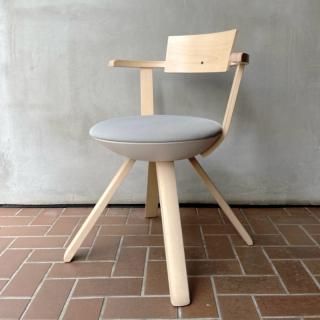 Rival Chair