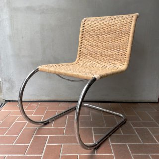Thonet No.S533R Chair<img class='new_mark_img2' src='https://img.shop-pro.jp/img/new/icons47.gif' style='border:none;display:inline;margin:0px;padding:0px;width:auto;' />