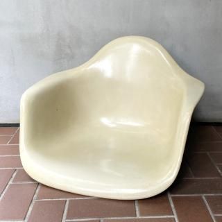 Eames Arm Shell / Parchment