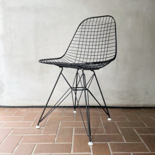 Eames DKR-1<img class='new_mark_img2' src='https://img.shop-pro.jp/img/new/icons5.gif' style='border:none;display:inline;margin:0px;padding:0px;width:auto;' />