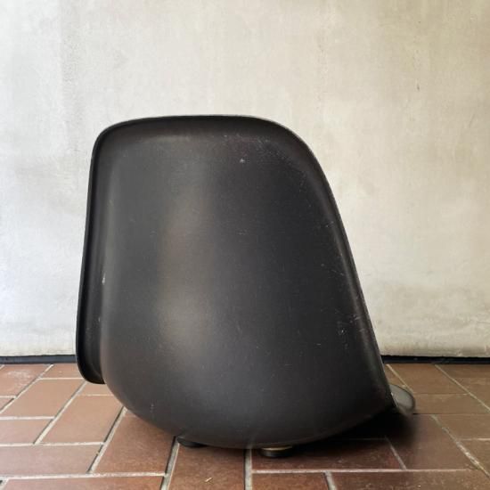 Eames Side Shell / Black - NICK WHITE