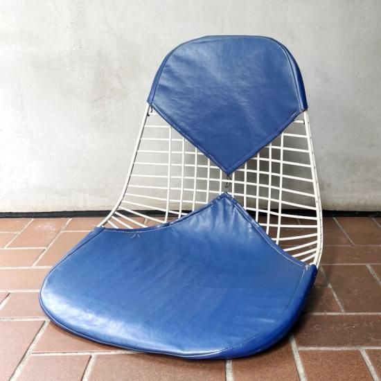 Eames Wire Chair with Bikini Pad - NICK WHITE Eames Wire Chair with Bikini Pad - NICK WHITE