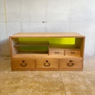 P/OP (tansuacrylic) / Cabinet